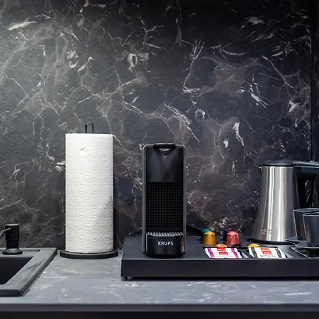 At 4 & דירה ספליט