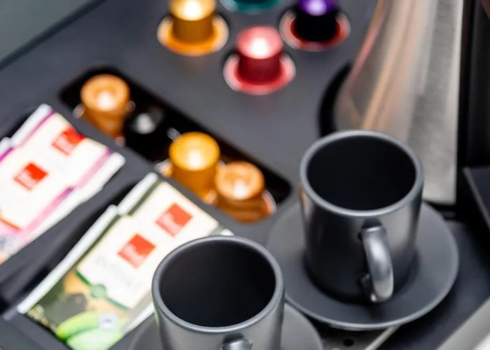 At 4 & Apartment Split