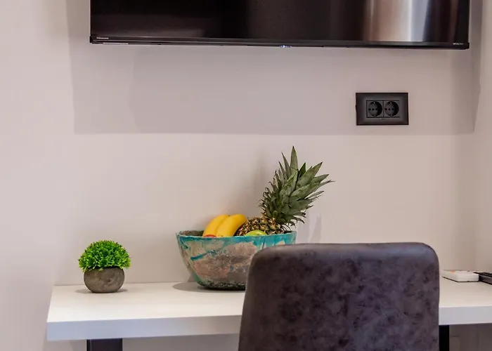 At 4 & Apartment Split