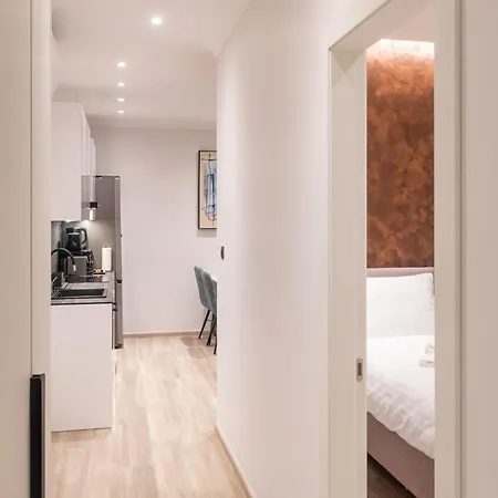 At 4 & Apartment Split